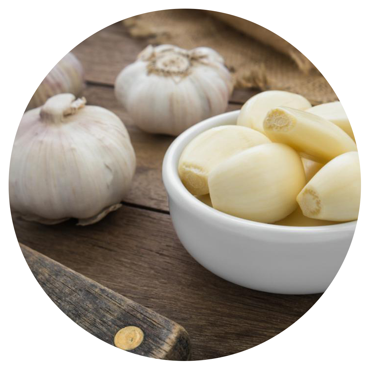 cloves of garlic used in the best multivitamins for men