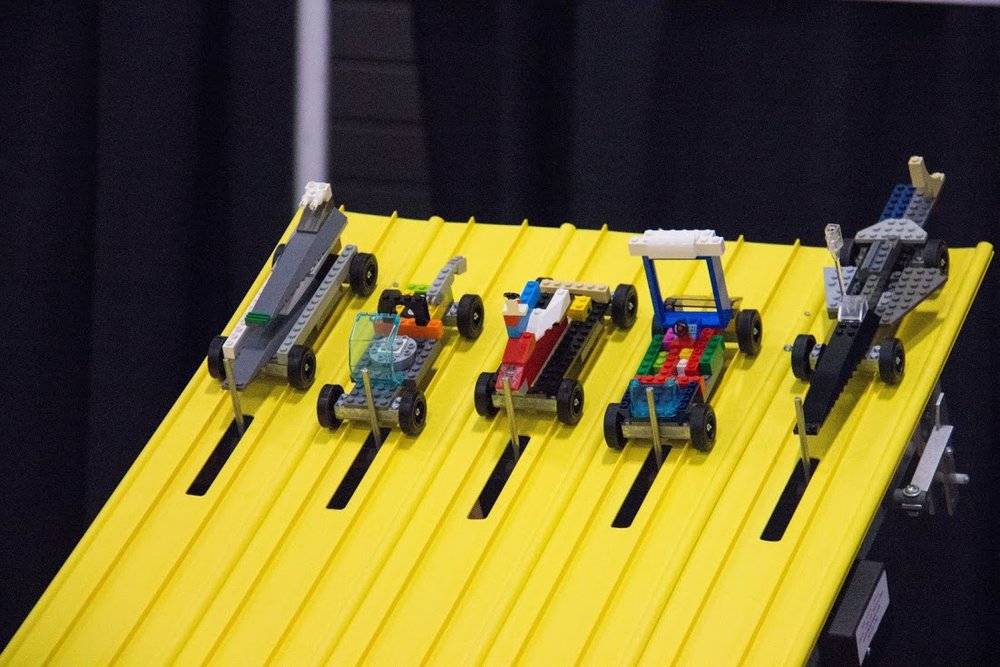 build your own car lego race