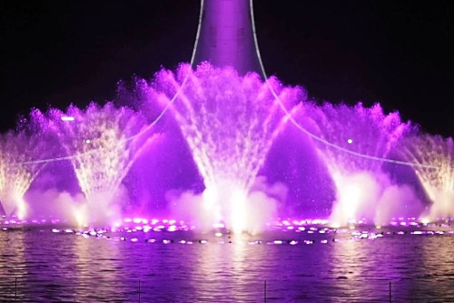Вечерний Олимпийский парк и шоу поющих фонтанов