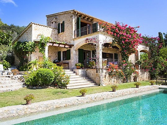  Balearic Islands
- Town house for sale on the Calvary in Pollensa, Mallorca