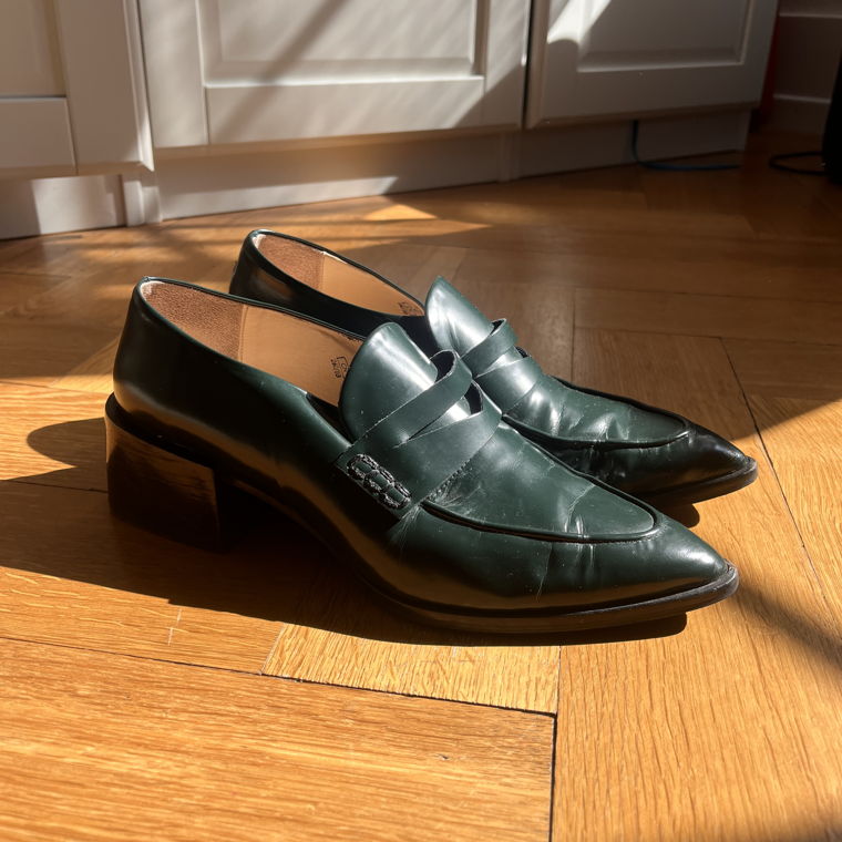 Loafer leather green from zara Size 40