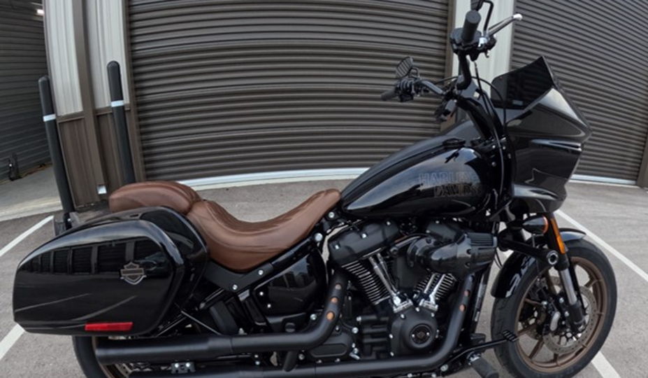 HARLEYDAVIDSON LOW RIDER ST for rent near Peculiar, MO