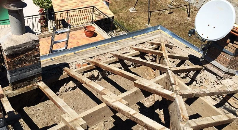 Rénovation d’une toiture en tuiles de Marseille sur une villa à La Turbie — photo 16 sur 28 — CEG TOITURE