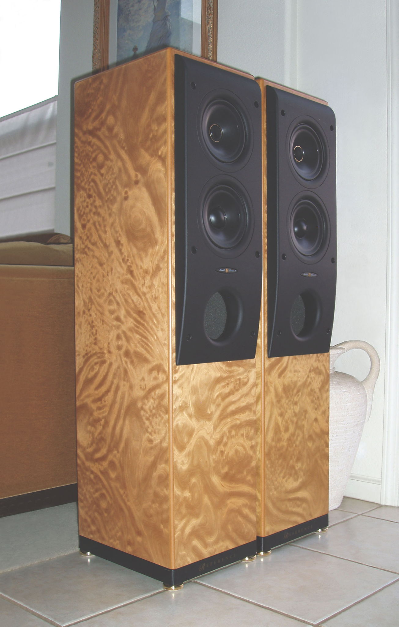 Kef reference three store two