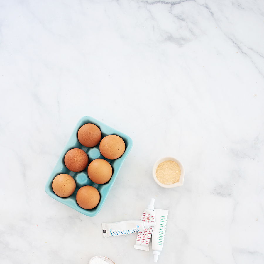 pastel keto bread