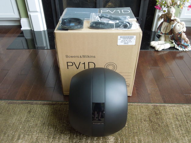 B&W Bowers and Wilkins PV-1D ONLY 1 year old, with RECE...