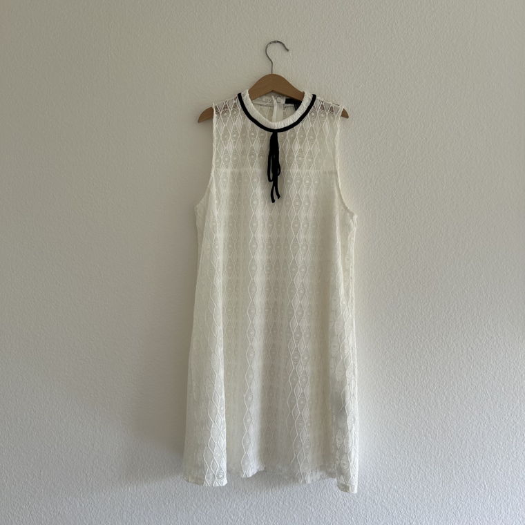 White Dress "Lace" / Kleid / Robe