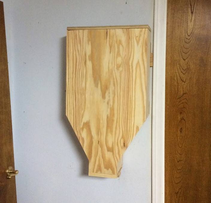 wall mounted pet food dispenser
