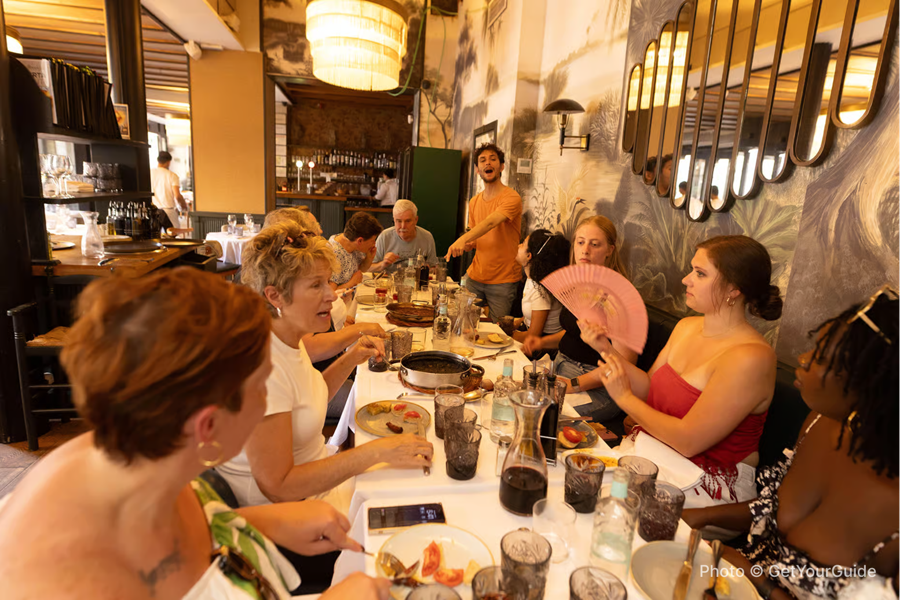 Barcelona: Tapas Walking Tour with Food, Wine, and History - photo 3