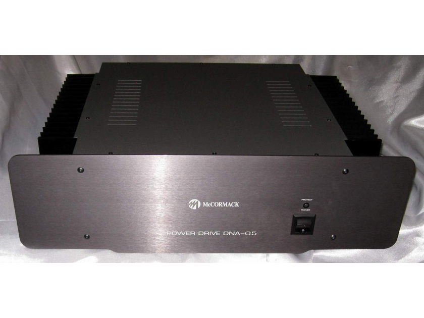 Mccormack dna-0.5 power amplifier
