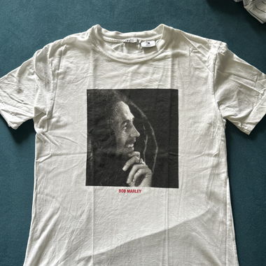 Bob Marley T-Shirt von ZARA