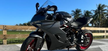 2019 DUCATI SUPERSPORT motorcycle for rent near Miami, FL