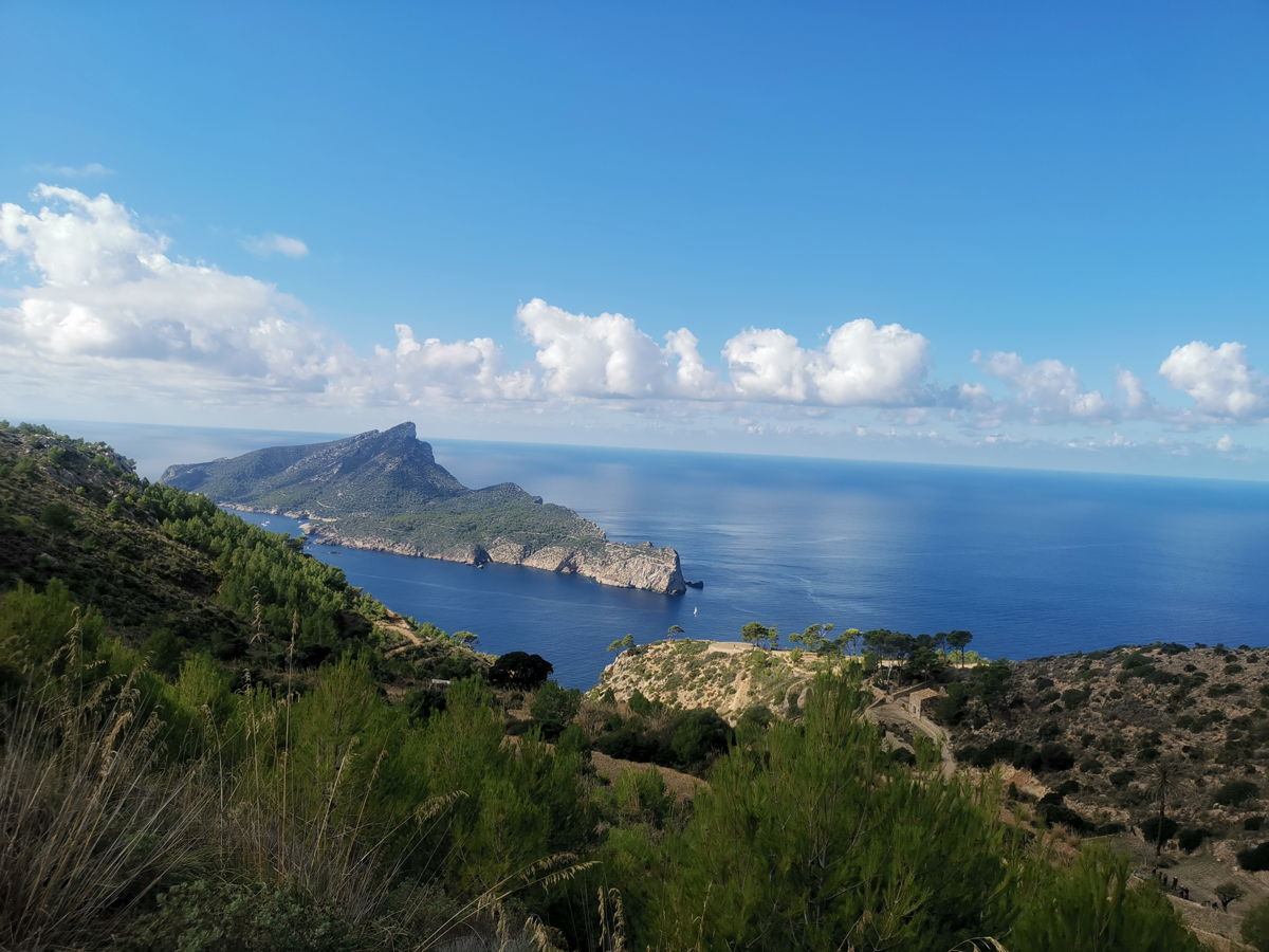 Mallorca Wandern unter der Mittelmeer-Sonne