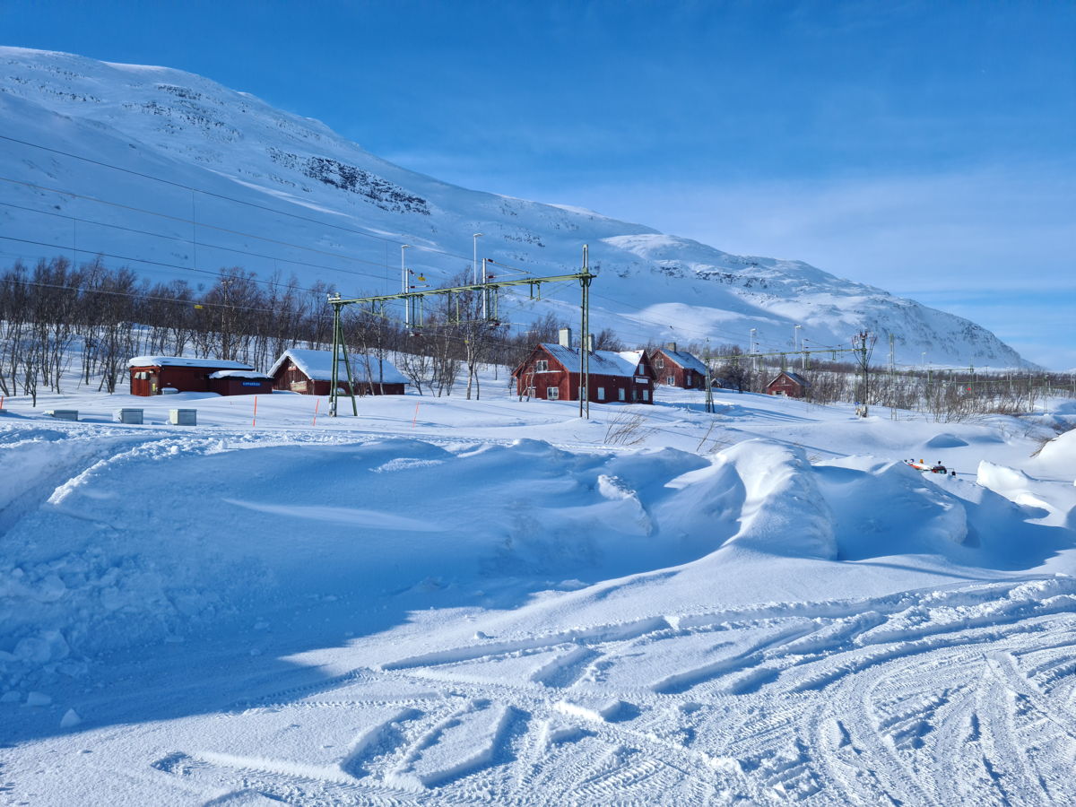 Skitourenreise Schwedisch Lappland Schweden unter nordischem Licht