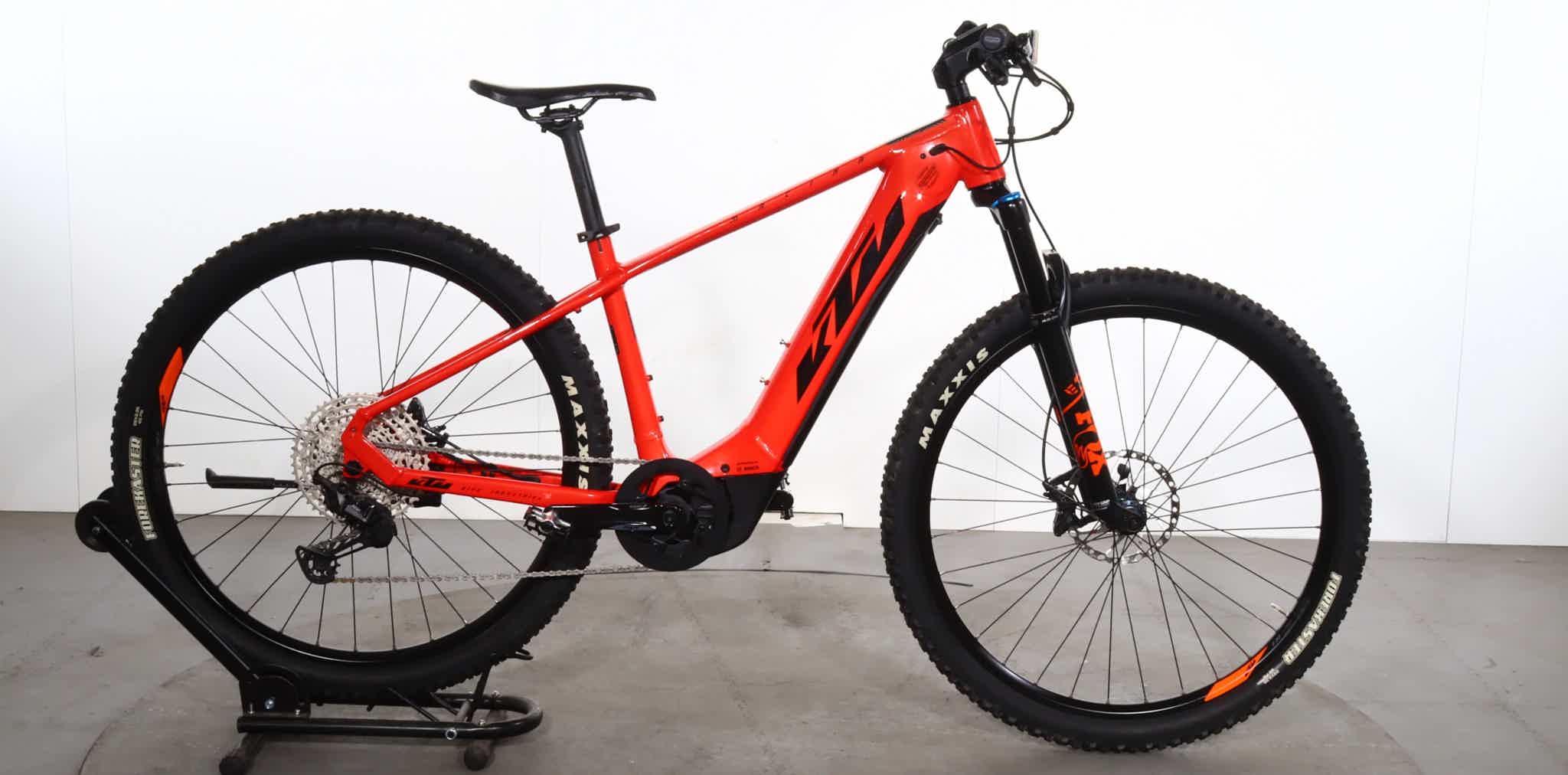 Imagen de recurso de una bicicleta eléctrica de la marca KTM.