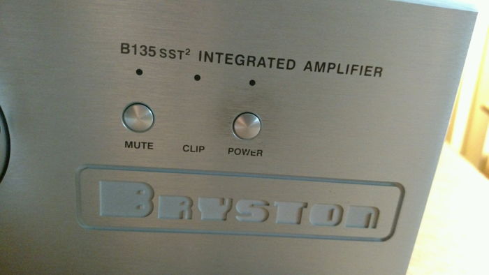 BRYSTON B135sst 2 w/ remote