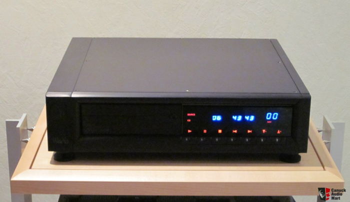Wadia 302 With optional digital inputs and heavy remote