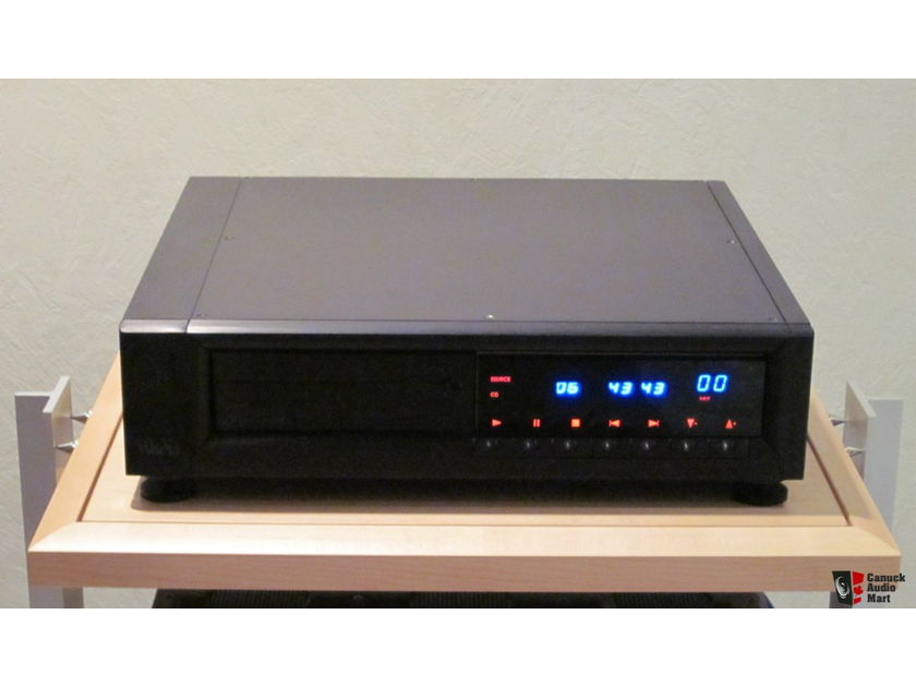 Wadia 302 With optional digital inputs and heavy remote