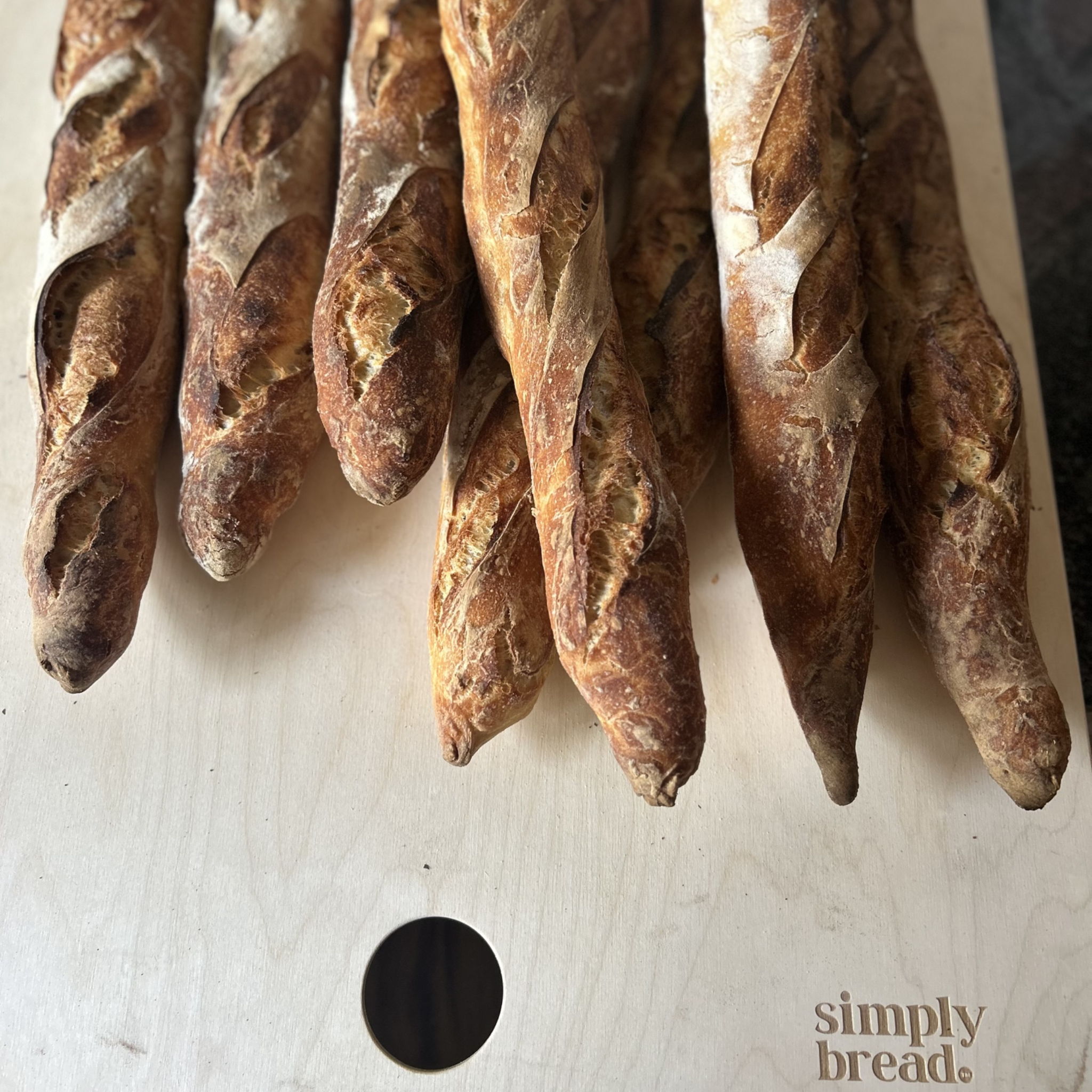 𝐃𝐀𝐘𝐃𝐑𝐄𝐀𝐌  𝐁𝐑𝐄𝐀𝐃𝐇Ä𝐔𝐒 — photo from hotplate.com