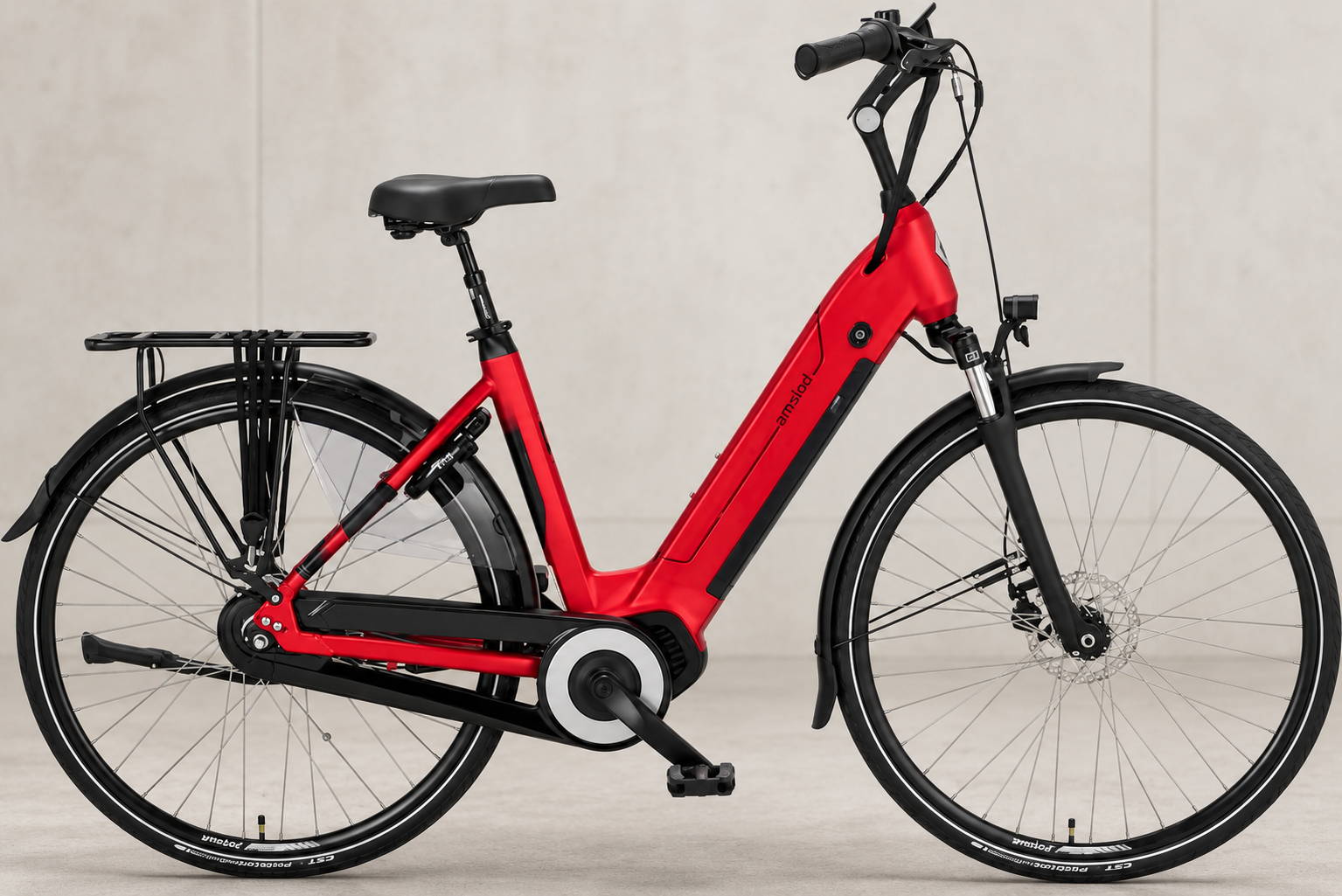 Amslod Milton E-MV rouge, vélo électrique confort à cadre bas avec porte-bagages et fourche suspendue