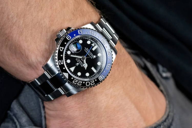 Gmt master 2 on wrist cheap