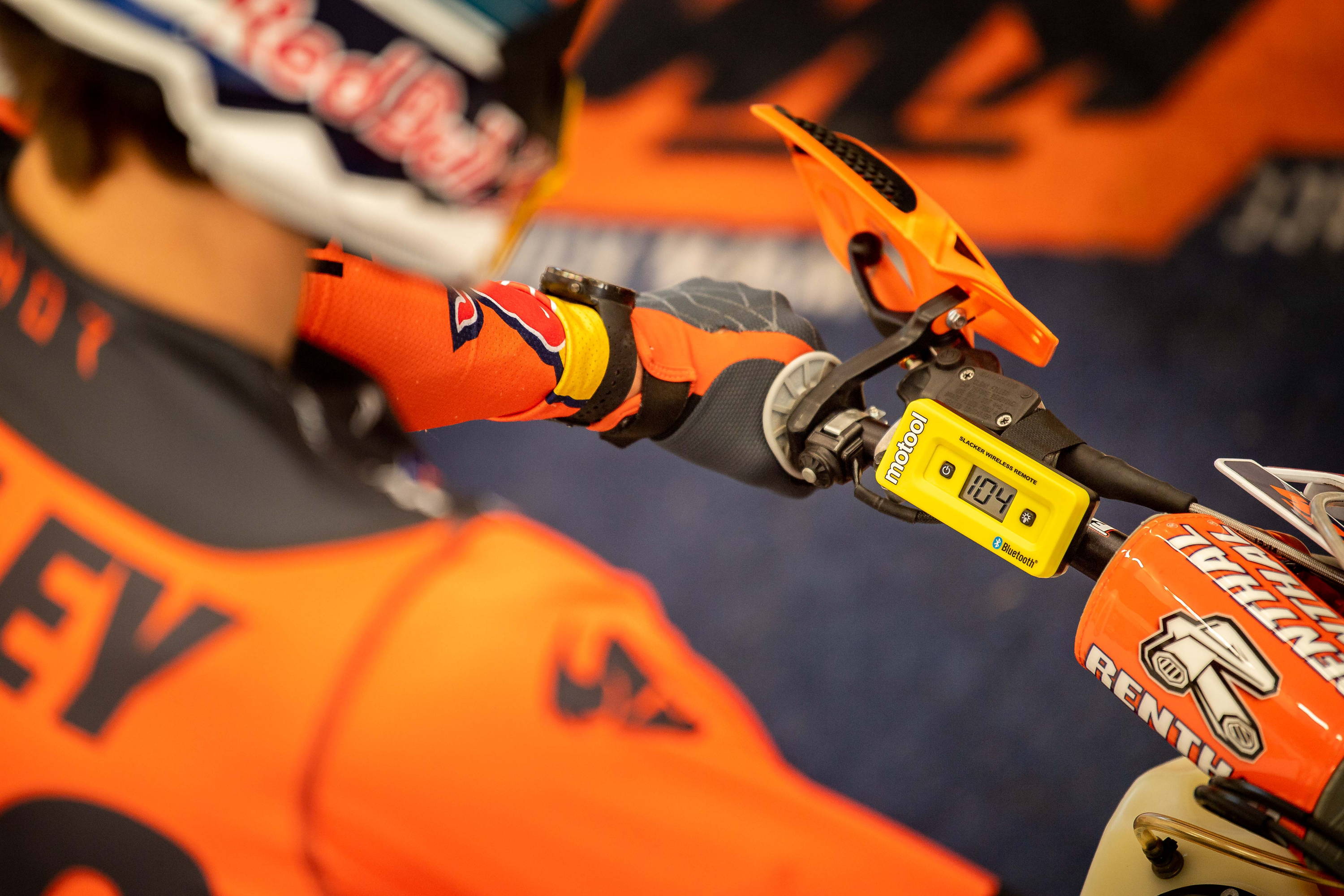 Ben Kelley- Factory Red Bull KTM trusts the Motool Slacker V4 to measure sag.