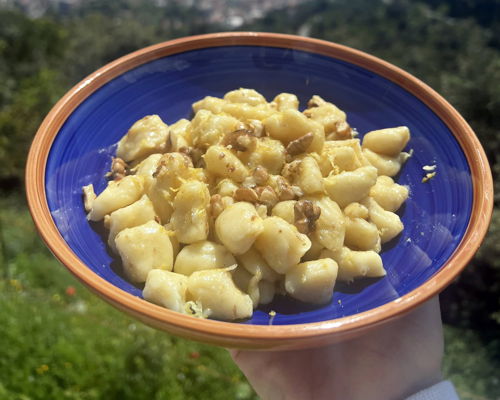 Cooking classes Salerno: Handmade gnocchi and traditional tiramisu in Salerno