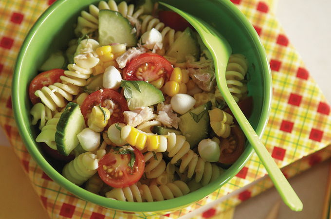 Pasta Salad with Tuna, Corn and Cherry Tomatoes   