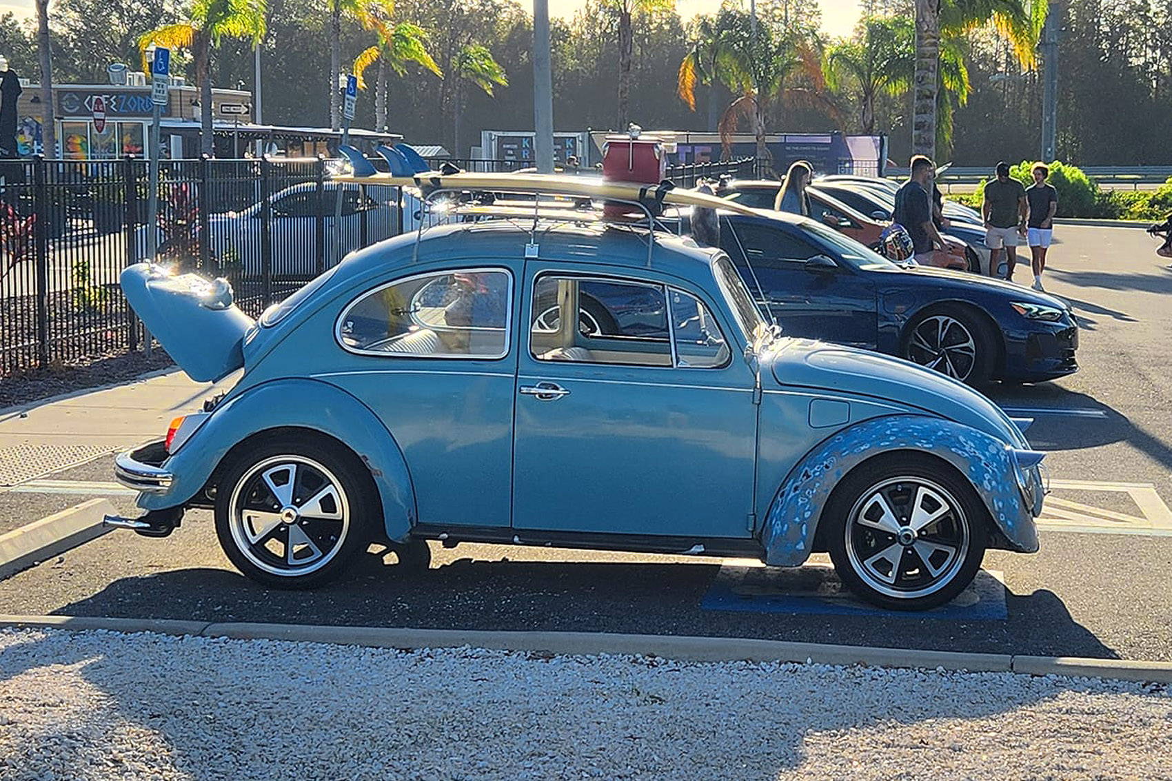 blue volkswagen beetle on black machined klassik rader 914 wheels