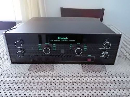 MCINTOSH  C38 PREAMP MADE IN THE USA