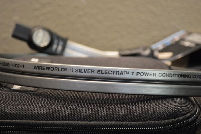 Wireworld Silver Electra 7 1m 15A Excellent Condition