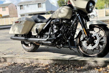 2023 HARLEY-DAVIDSON STREET GLIDE ST motorcycle for rent near Hialeah, FL
