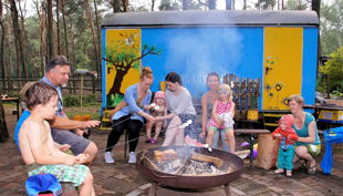 wilder wald wagen kindergeburtstag feuerschale