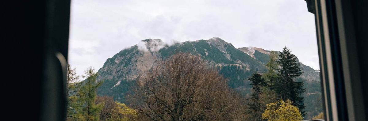 Blick auf die Berge von der Ferienwohnung Oberstdorf aus.