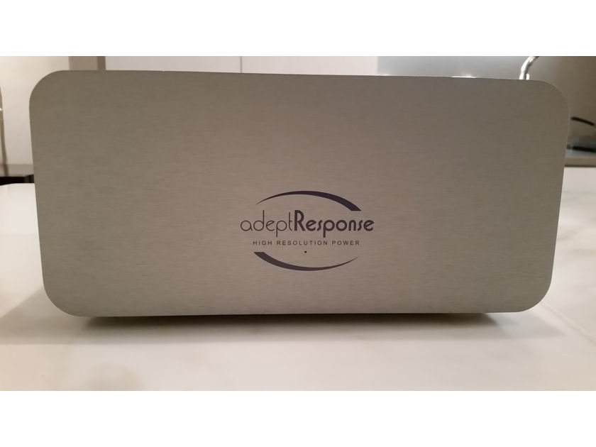 Audience  AdeptResponse AR6-T Power Conditioner
