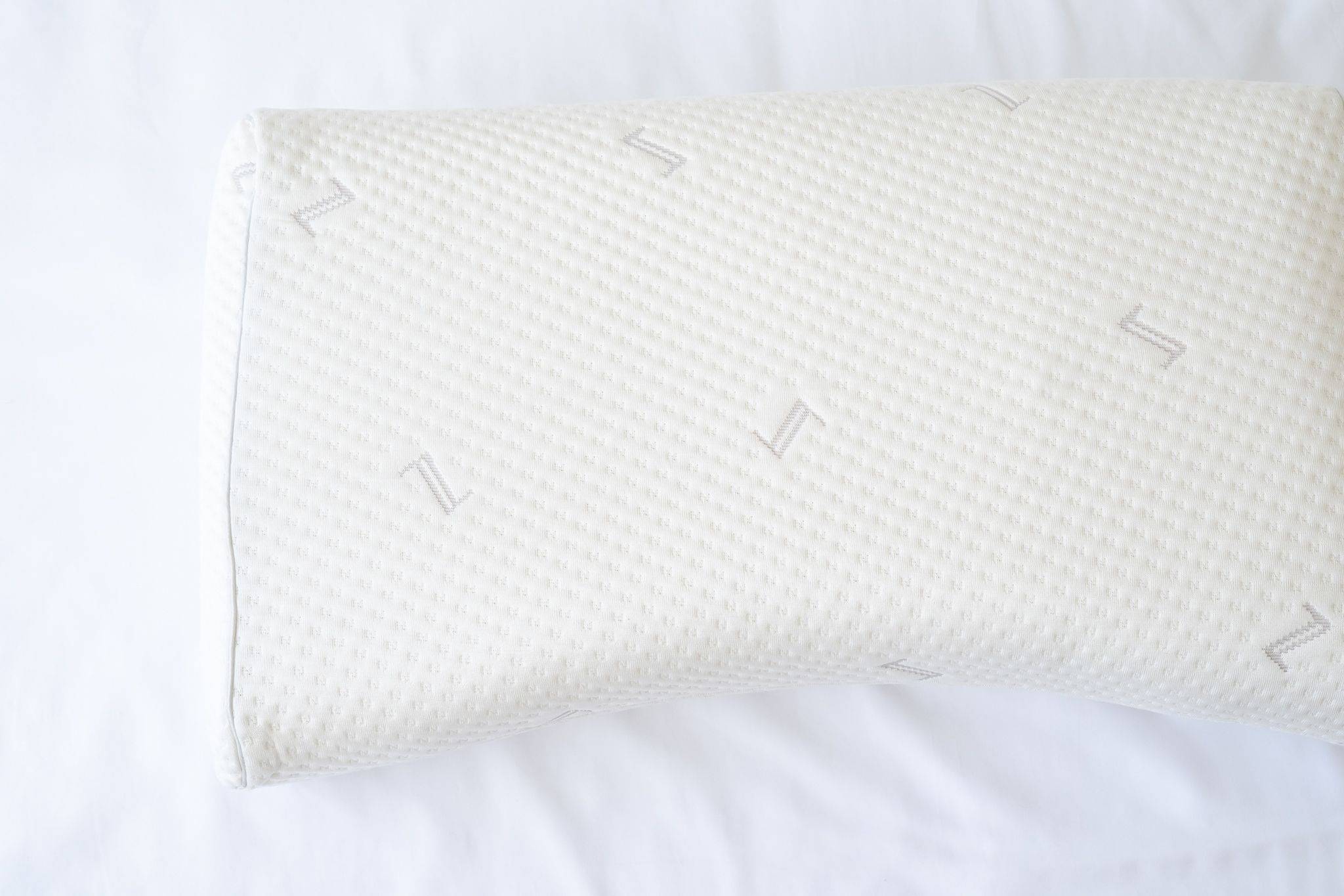 Weavve Sofzsleep Classic Latex Pillow