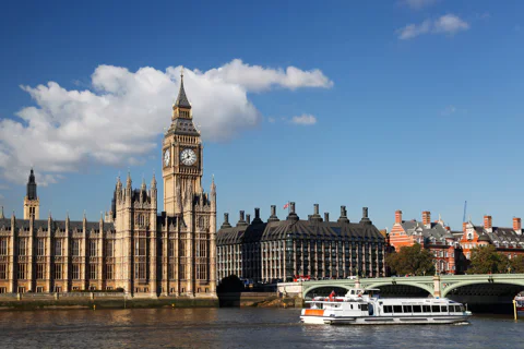 River Thames Hop-On Hop-Off Sightseeing Cruise