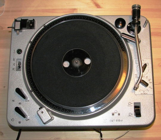 EMT TURNTABLE 930st Excellent Working Condition