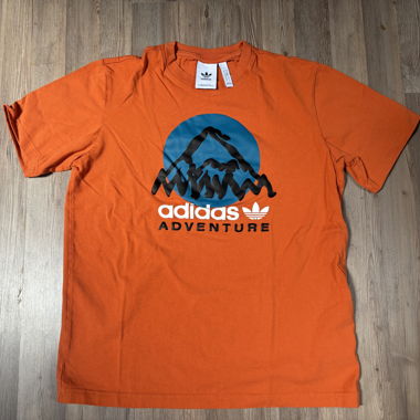Adidas-Tshirt-Orange