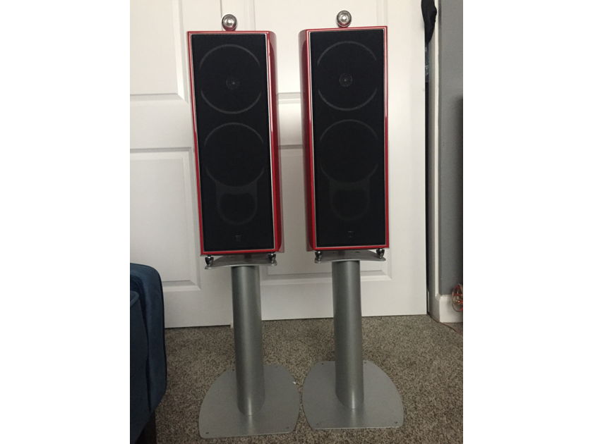 KEF XQ-3 With Kef Stands