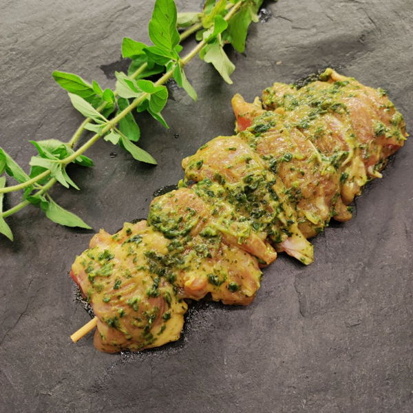 brochette-de-cuisse-de-poulet-marine-ail-des-ours