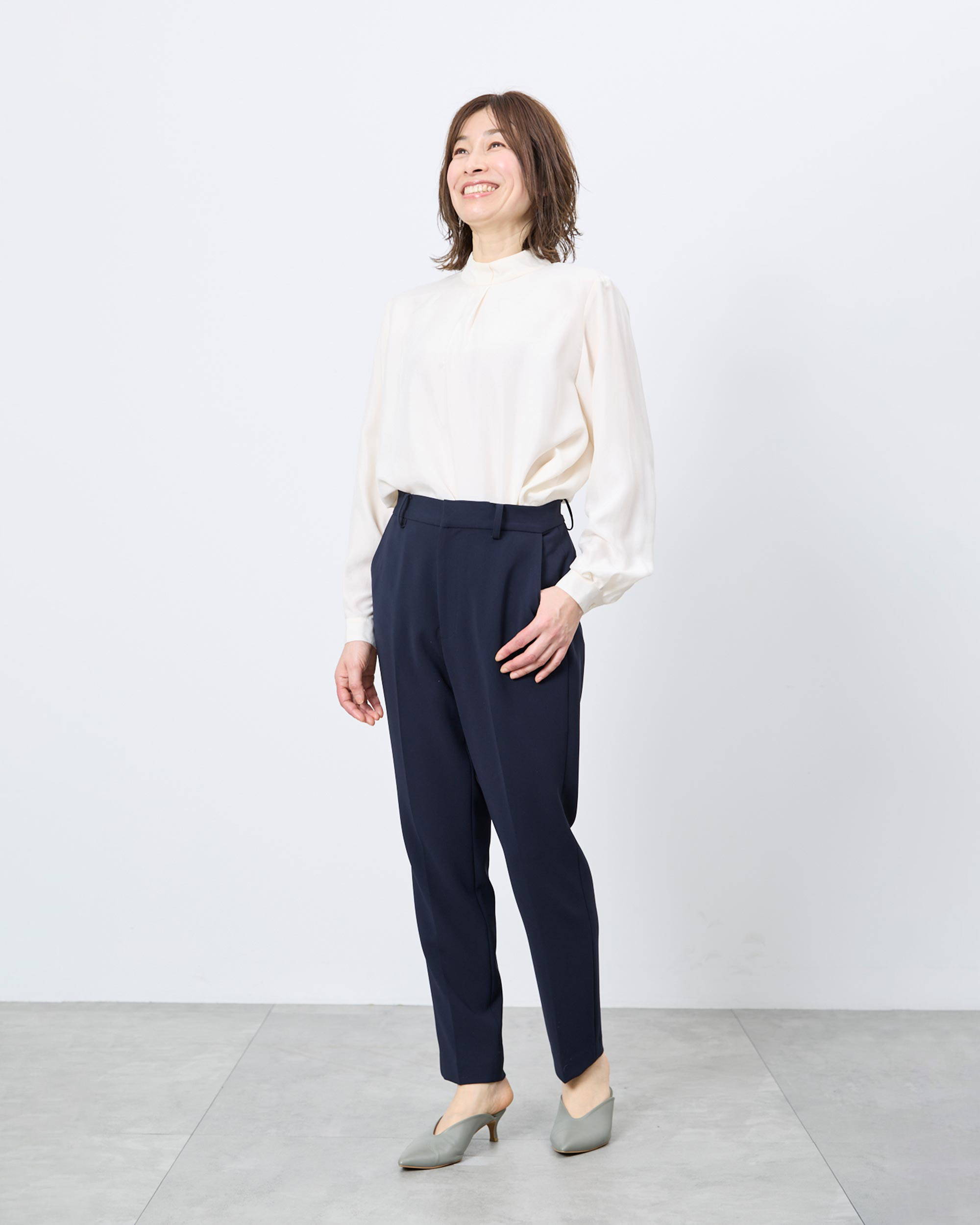 ソージュ 美脚パンツ！ソフトオックスセンタープレスパンツ