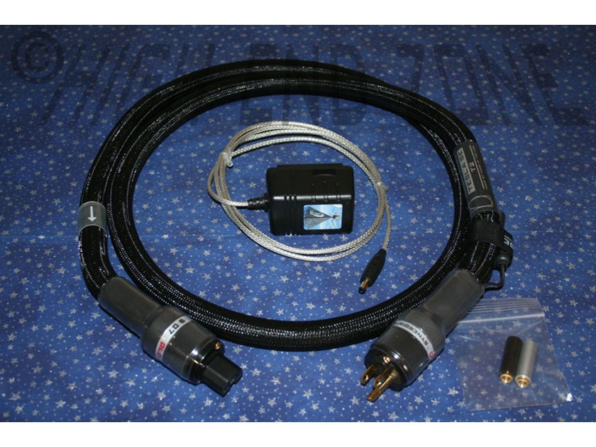 $700 Synergistic Research 6 ft. Tesla Series SE T2 Power Cord , in LIke New Condition and less than a year old.