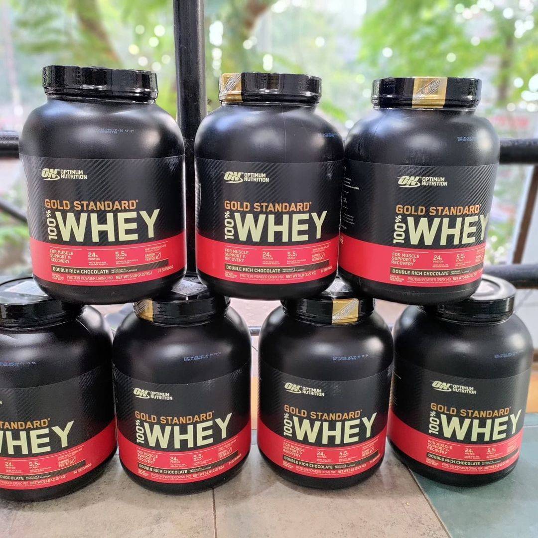 Performing Optimum Nutrition’s Gold Standard Whey Protein Powder