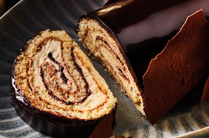 Tiramisu Yule Log