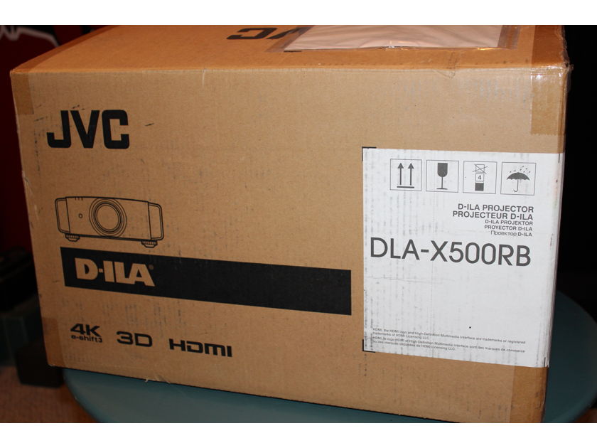 JVC DLA-X500R Like New for Sale