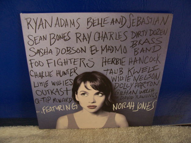 Norah Jones - Featuring Norah Jones Double LP