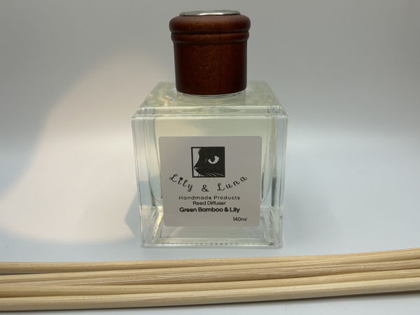 Reed Diffuser - Green Bamboo & Fig (140g) - Image 2