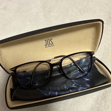 Brille