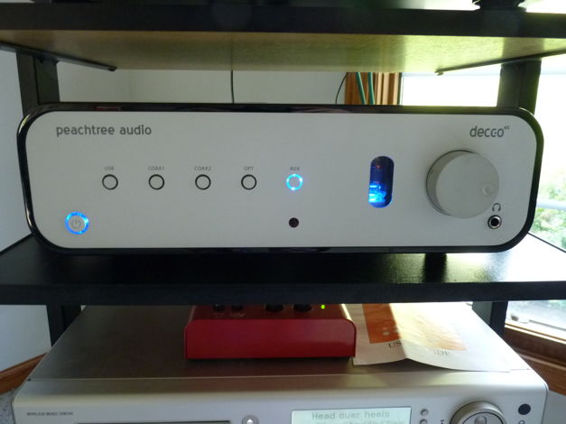 Peachtree Audio DECCO 65 INTEGRATED/AMP NEAR MINT IN BL...